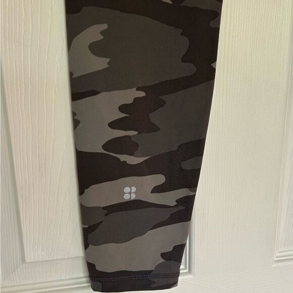 Sweaty Betty Power Gray Camo Full Length Leggings Size Small - Picture 9 of 16